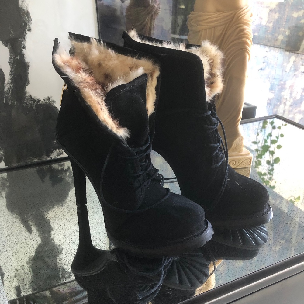 Elizabeth and James boots